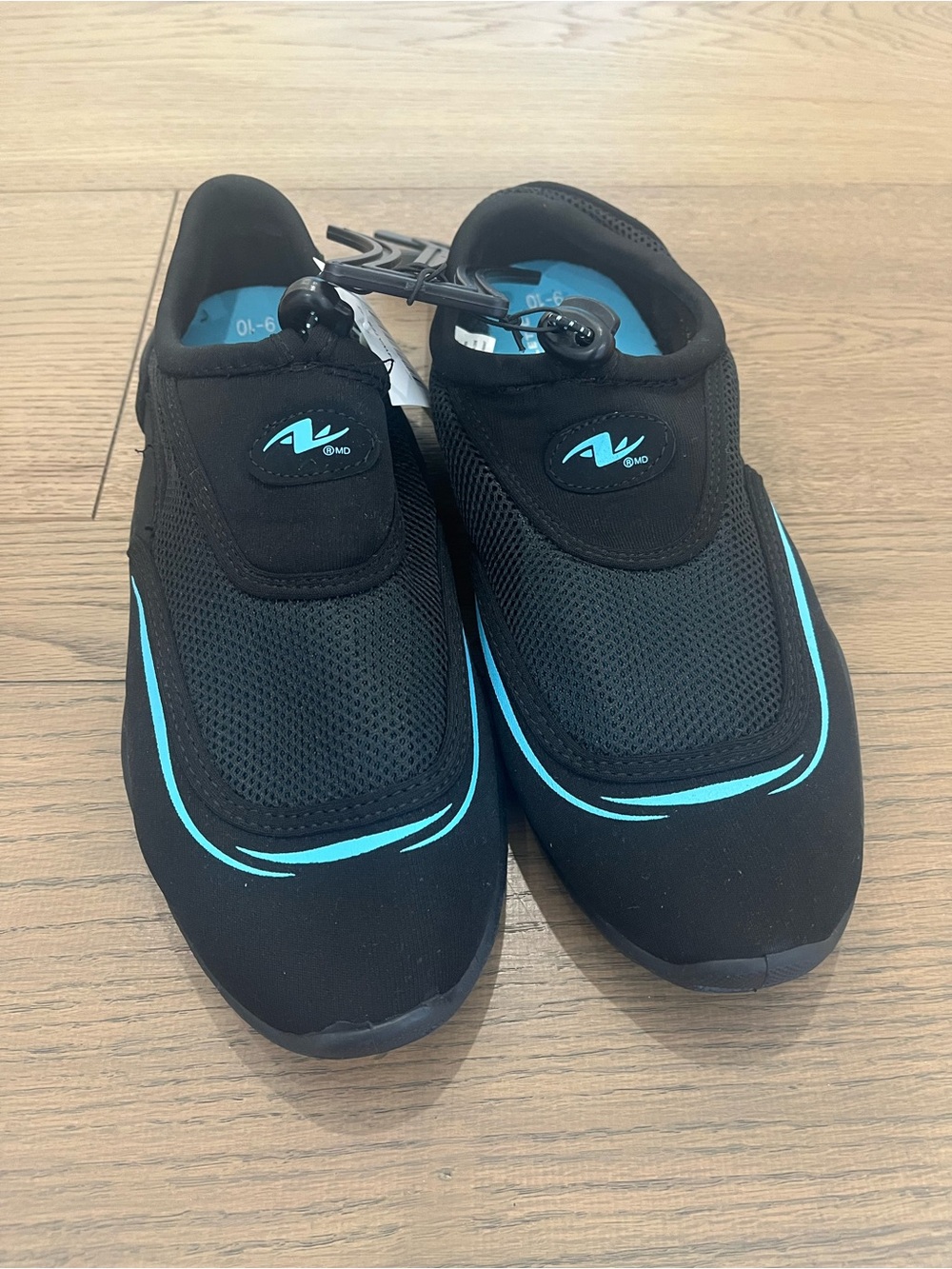 Athletic Works Black Slip-On Water Shoes with Teal Insole